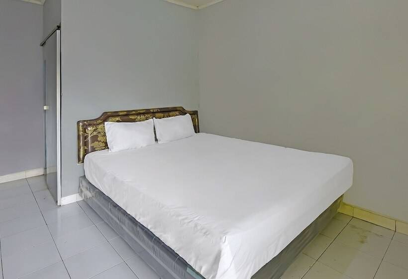 Spot On 91905 Hotel Cipto Arum