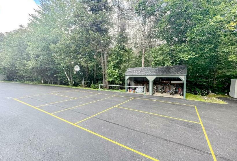 Отель Waterville Valley Retreat
