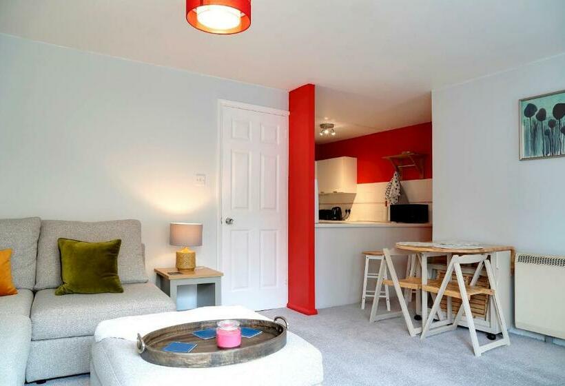 Пансион Pass The Keys Renovated Sunny Home Pass The Keys