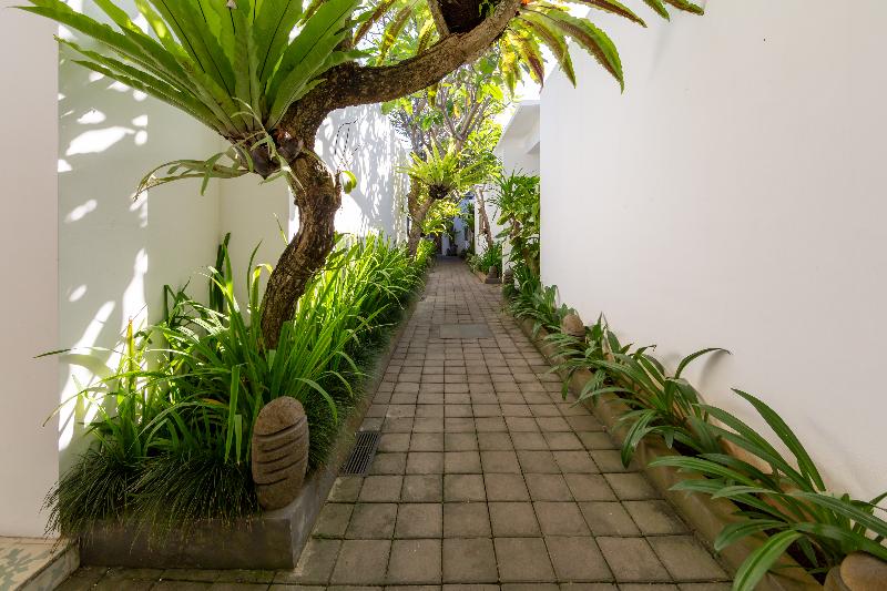 Crown Astana Villa Seminyak