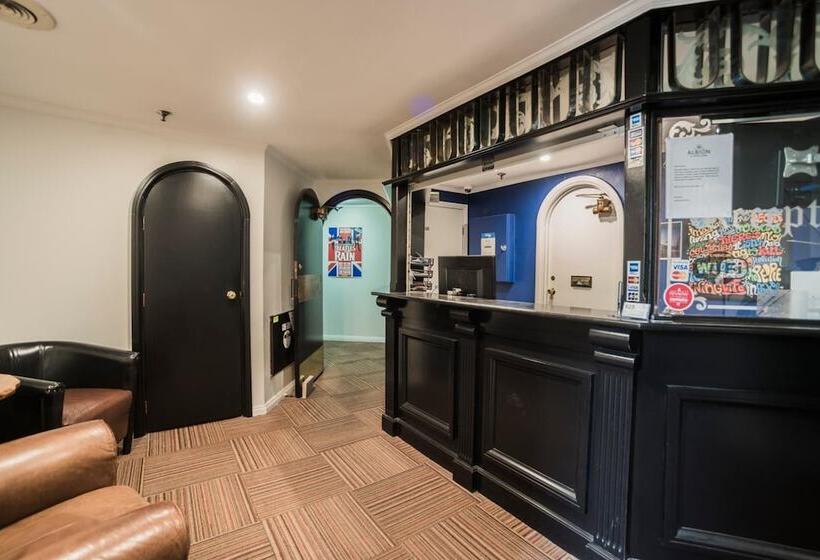 هتل Albion Of Auckland