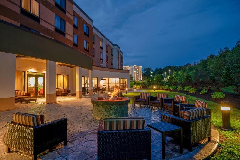 ホテル Courtyard By Marriott Wilkes Barre Arena