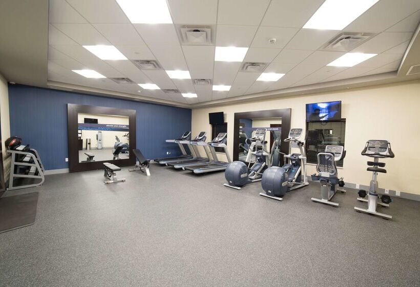 فندق Hampton Inn By Hilton Lloydminster