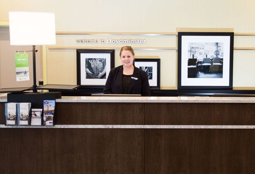 فندق Hampton Inn By Hilton Lloydminster