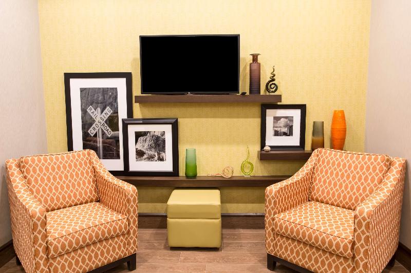 فندق Hampton Inn By Hilton Lloydminster