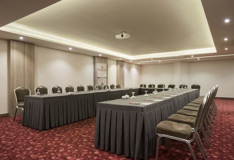 هتل Ramada By Wyndham Mersin