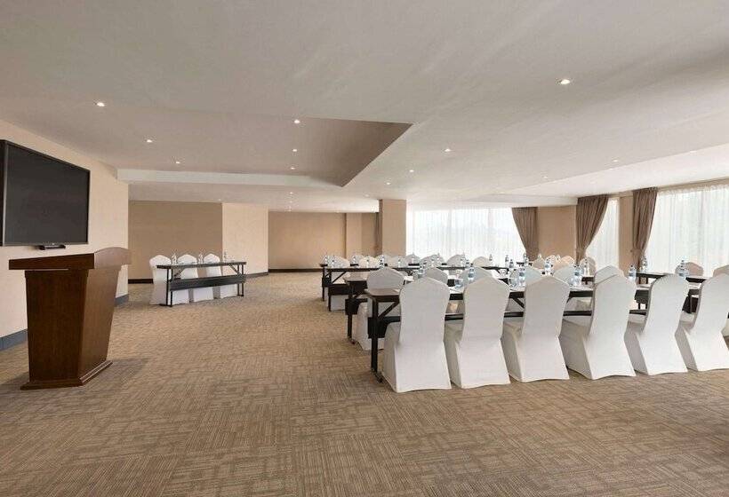 فندق Ramada Resort By Wyndham Dar Es Salaam