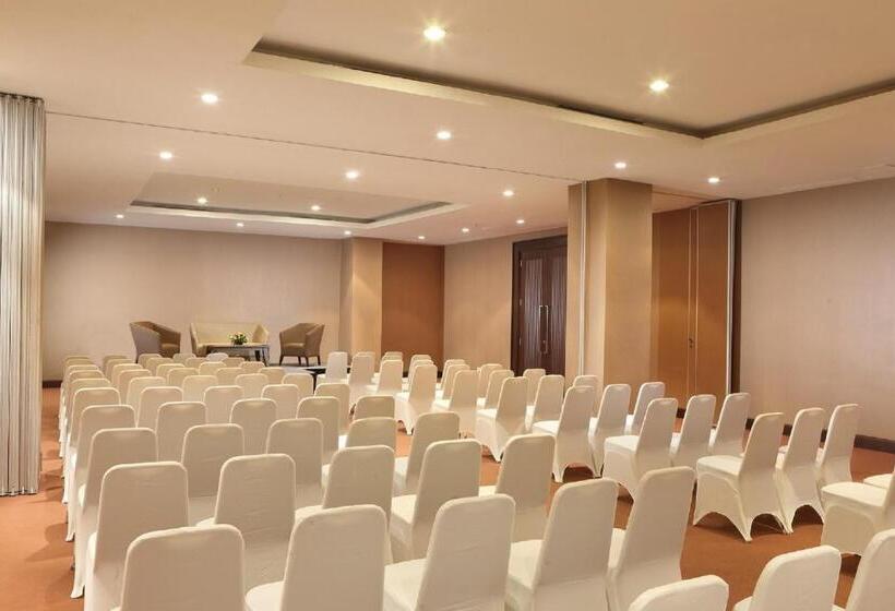 هتل Santika Premiere Bintaro