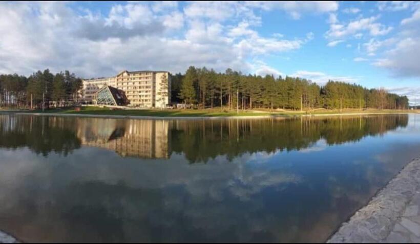 هتل Borovi Forest Resort & Spa
