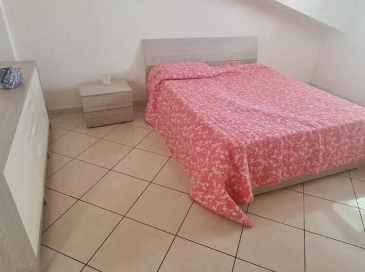 Пансион Pink Flowers Suites Women Only