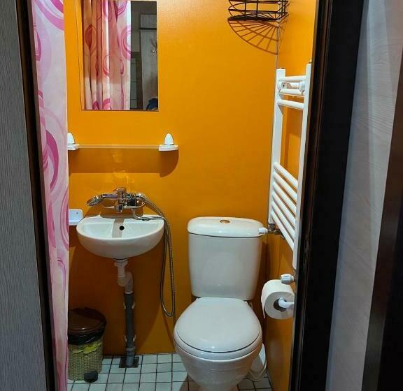 هاستل Newhome