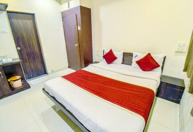 فندق Vishnupriya Grand