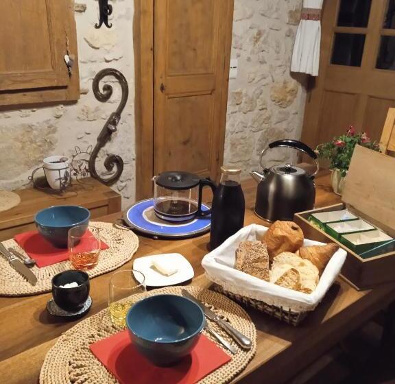 مبيت وإفطار Chez Karine