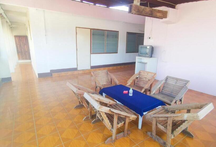 پانسیون Manilath Guesthouse