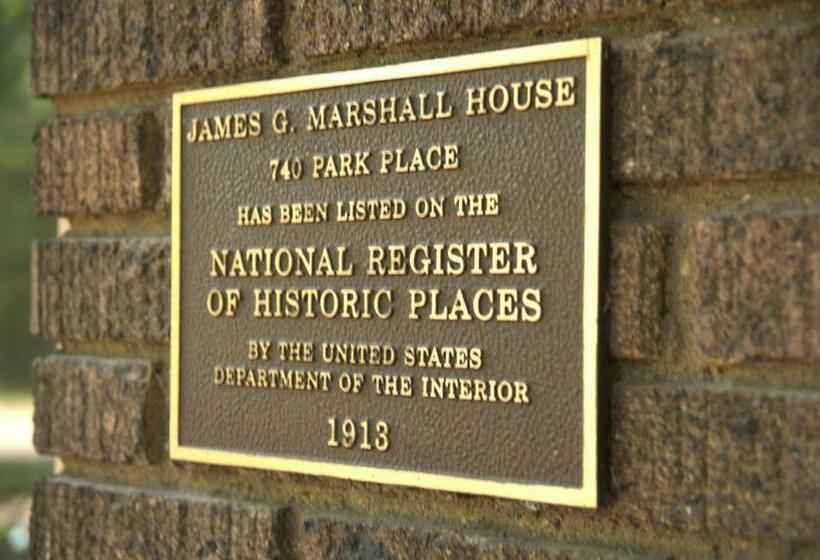 住宿加早餐 The Marshall House