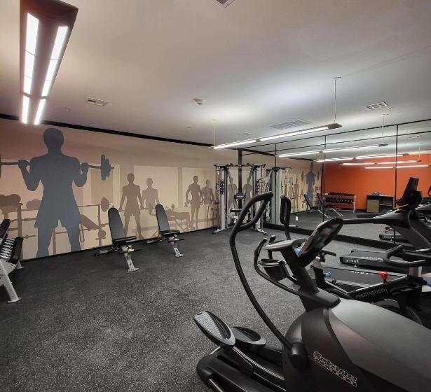 هتل Best Western Plus Executive Residency Carlsbad