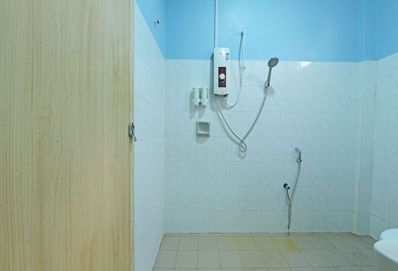 בית מלון כפרי Oyo 90672 De Paradise Turtle