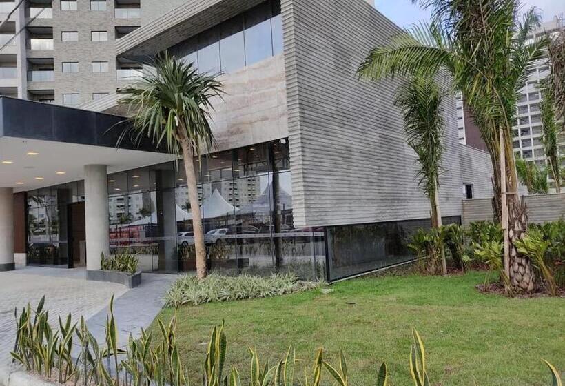 בית מלון כפרי Salinas Premium Resort