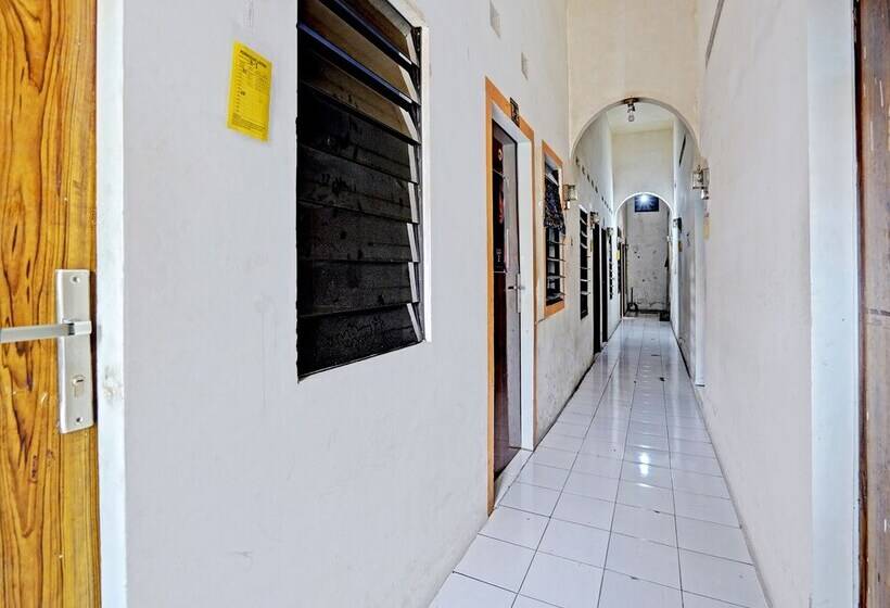 هتل Spot On 91891 B41m Residence Syariah