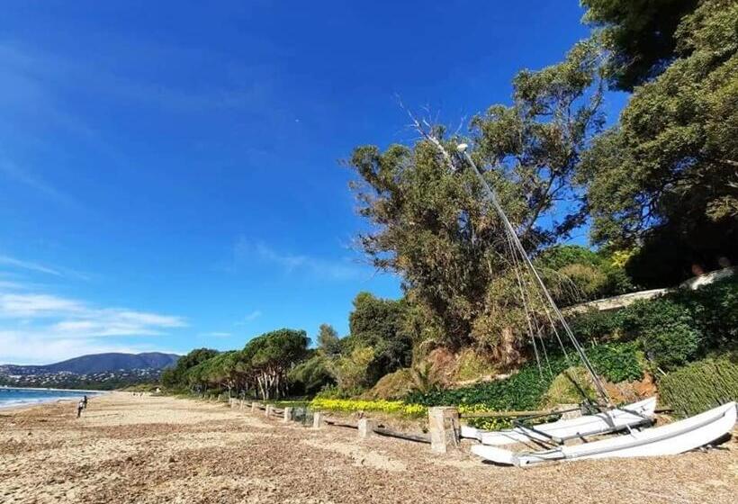 ペンション Le Demeure De Poulpican Chambre La Grotte Jacuzzi Charme Romantique Terrasse Privée 300m Plage Et Re