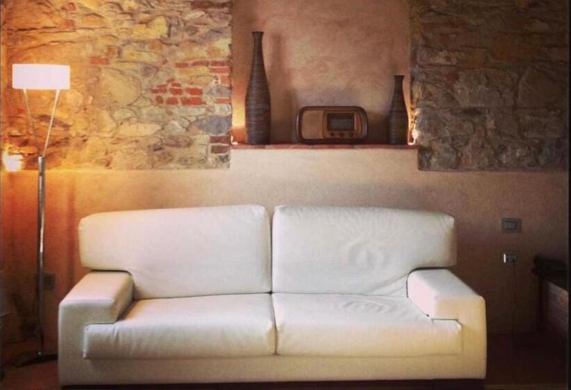 بنسيون Room In Bb  Alessio Room Overlooking The Vineyards Of Tuscany