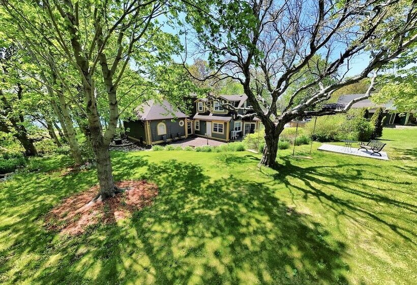 مبيت وإفطار Belle View Manor Inn