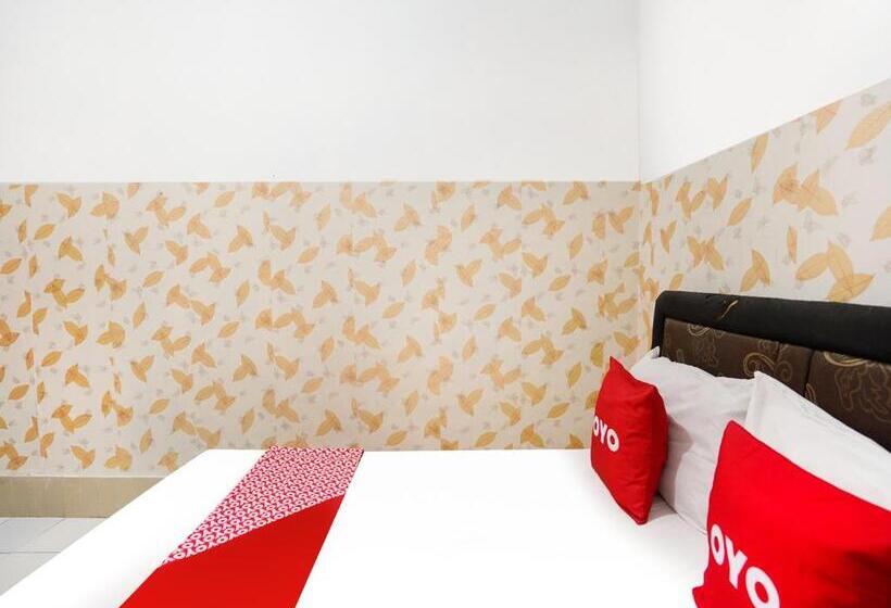 هتل Tutus Homestay Syariah Redpartner