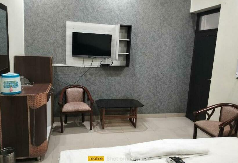 Отель Prakash Regency By Wb Inn