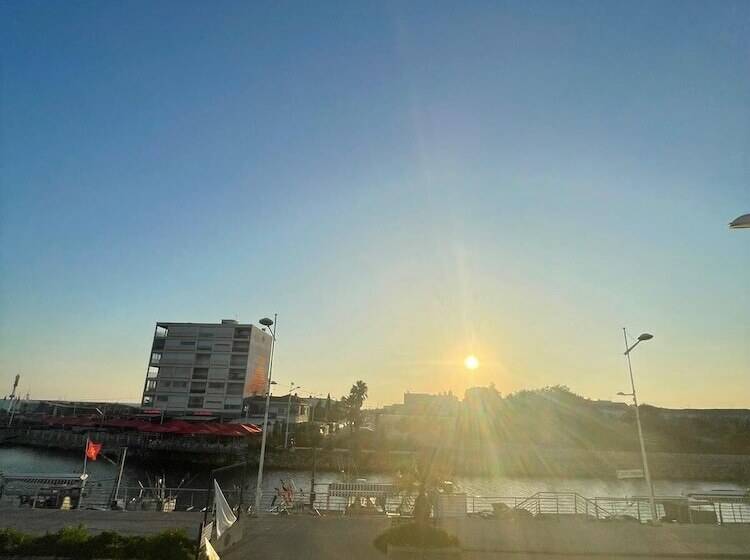 هتل Clair De Lune