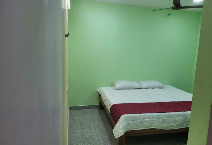 Отель French Park Inn