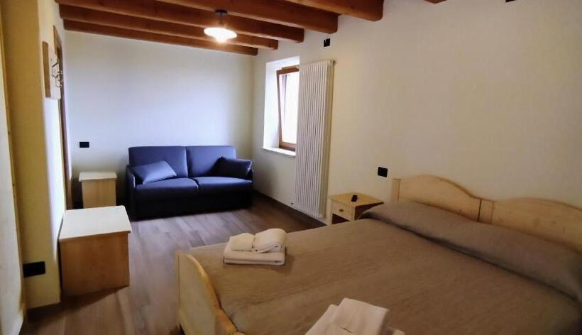 Отель Agriturismo El Bocolar