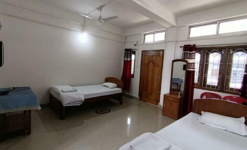 Отель Jcs Guest House