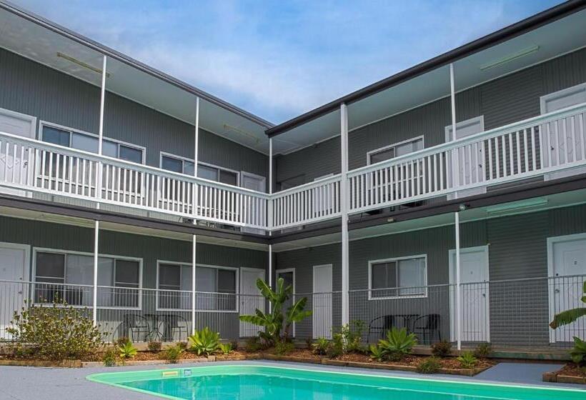 Pacific Motel 06