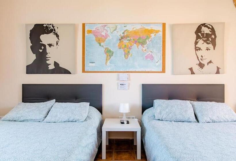 펜션 Apartamento Privado Con Piscina Y Jardin Compartidos