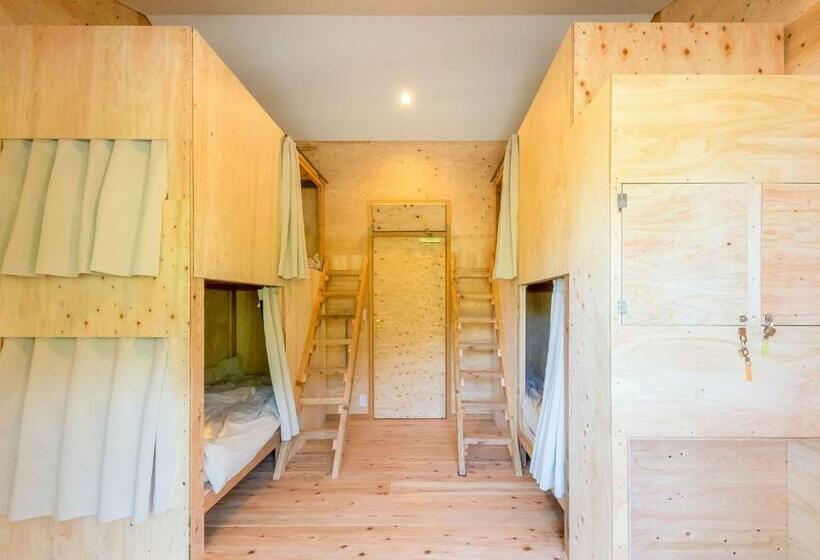 ペンション Female Only Dormitory Guest House Amami Long Beach 2 Breakfast Included  Vacation Stay 64534v