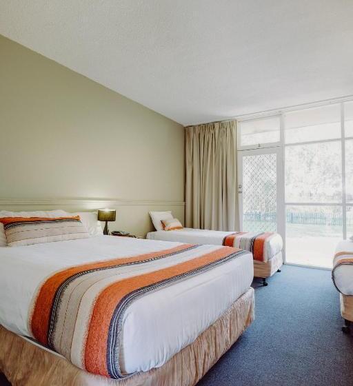 Artesian Spa Motel
