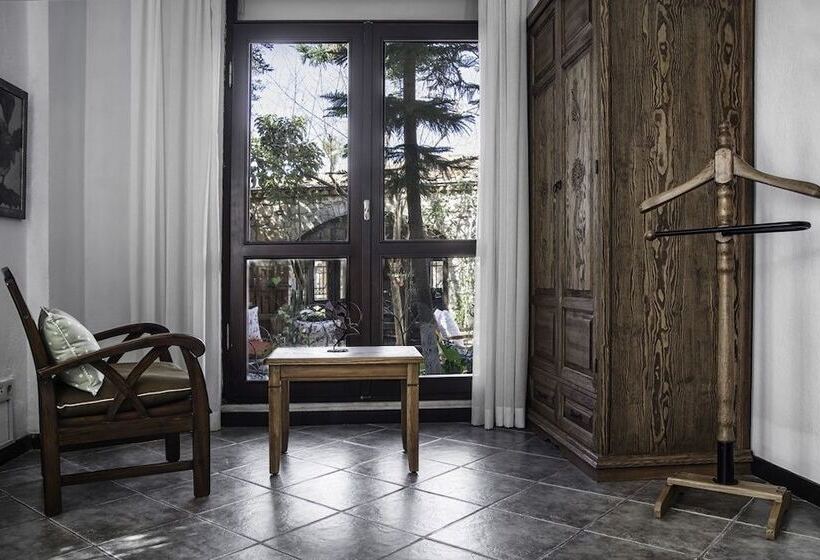 هتل Artemis Selcuk Suites