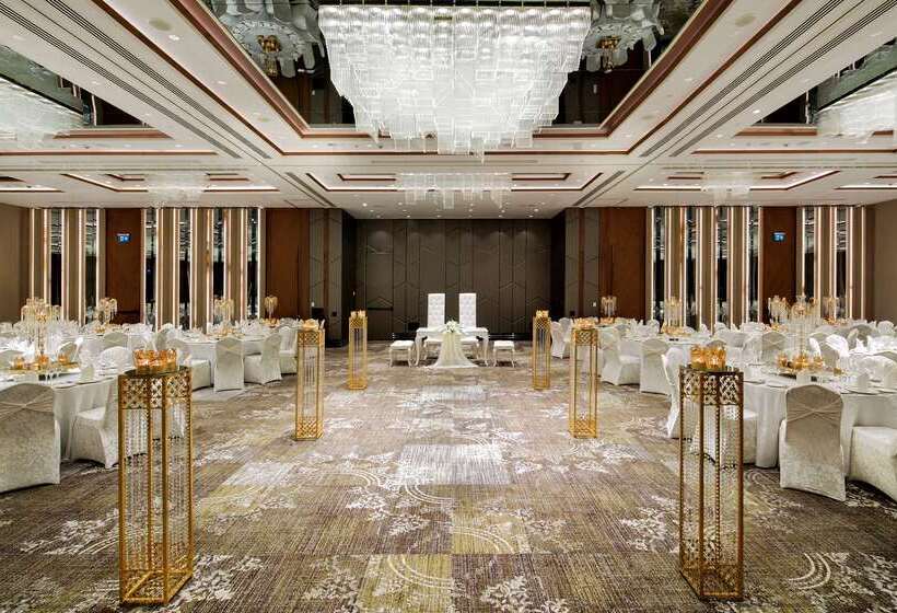 Doubletree By Hilton Hotel Istanbul   Piyalepasa