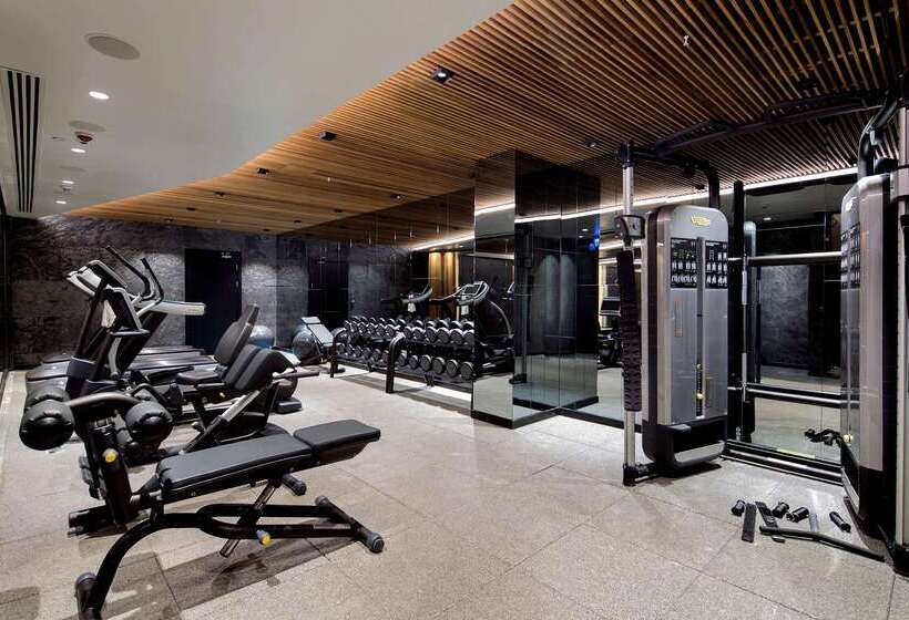 Doubletree By Hilton Hotel Istanbul   Piyalepasa