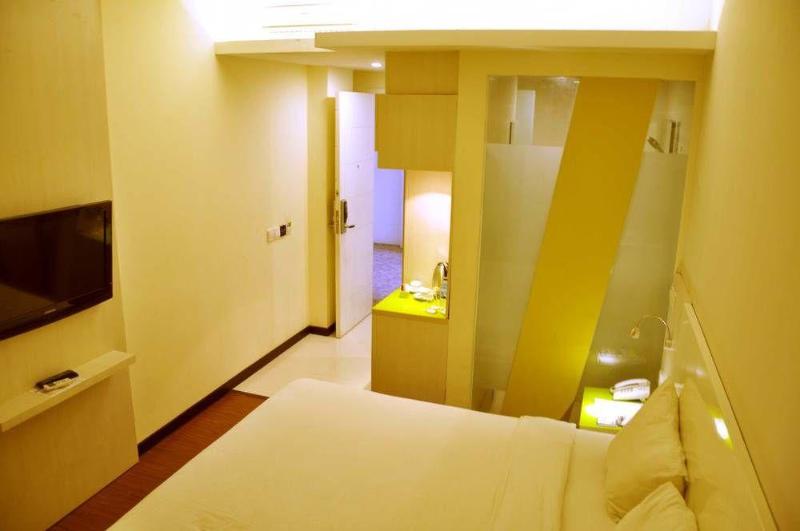 هتل Everbright Ambon