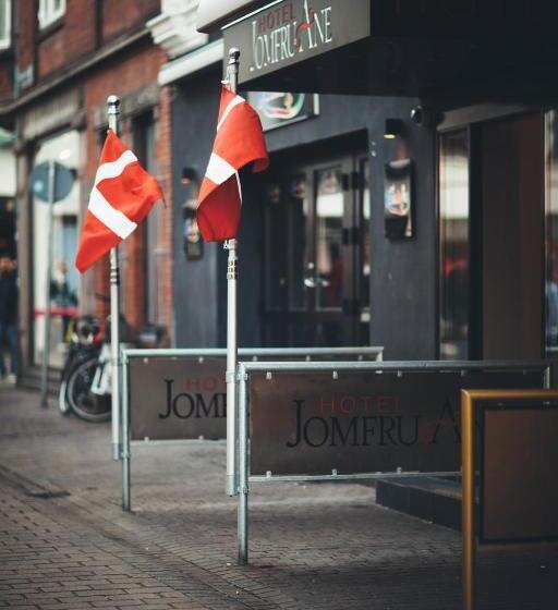 هتل Jomfru Ane