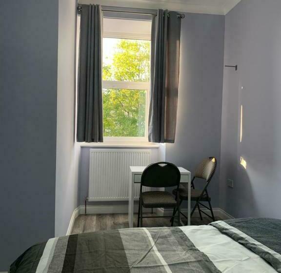 צימר Ibrox Argyll Sky Suite