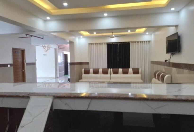 酒店 Dwarka Lodging & Boarding