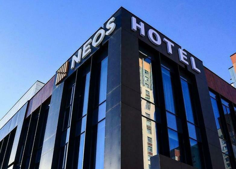 Hotel Neos