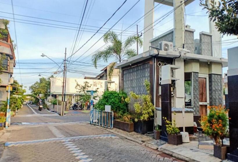 ペンション Twospaces Living At Graha Asri Syariah