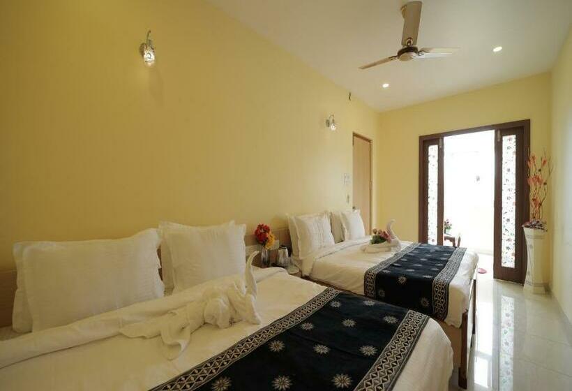 호텔 Nadanam Inn