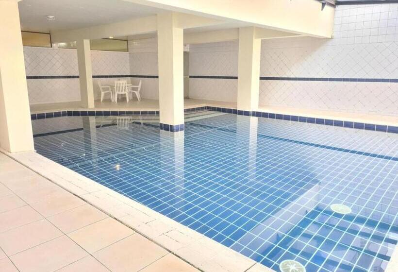 هتل Praia Brava  Studios