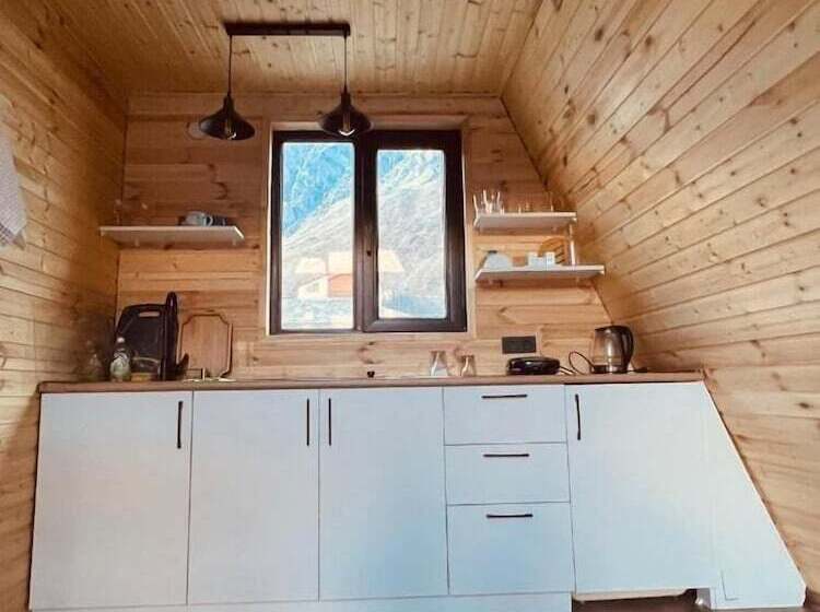 هتل Pyramid Kazbegi