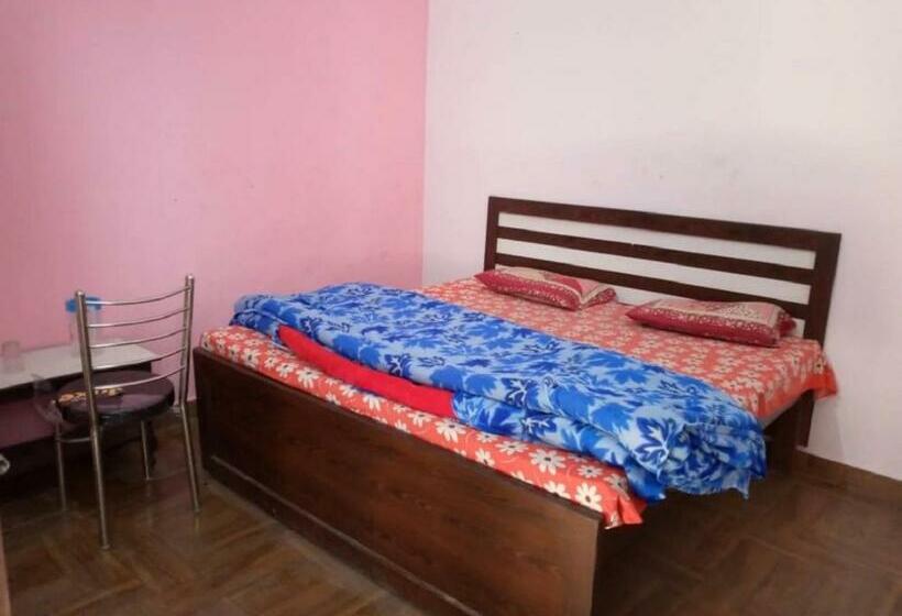 Отель Shree Lodge, Ayodhya