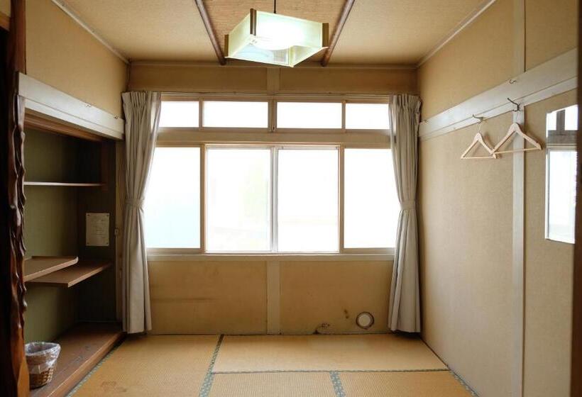 膳宿费 ゲストハウス&カフェバー エストアール